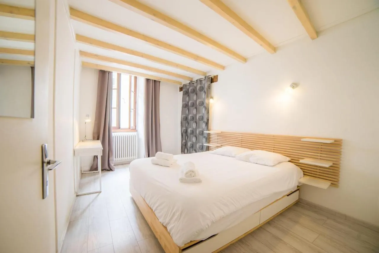 Le Parmelan - Apartment For 2 People In The Heart Of The Old Town Annecy 0*,  France