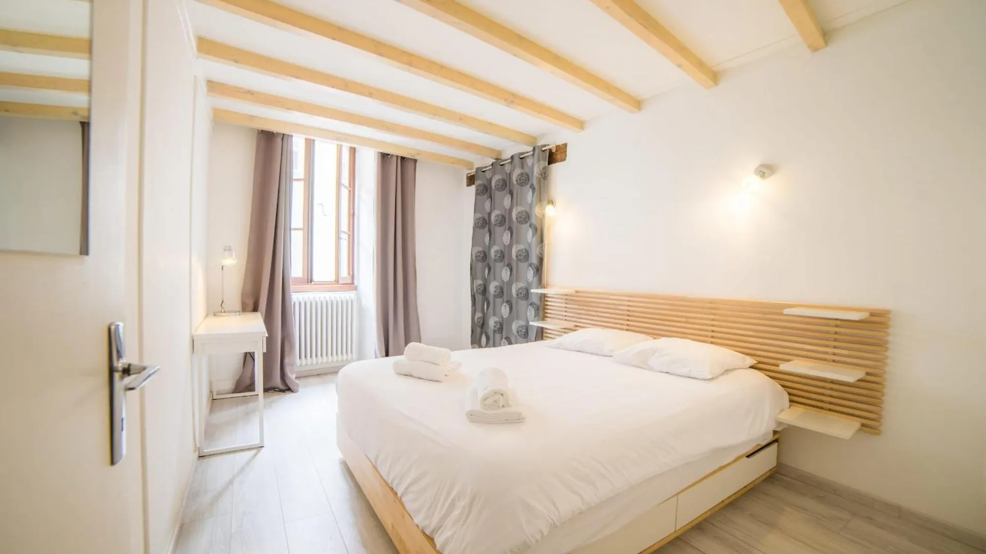 Le Parmelan - appartement pour 2 personnes au cœur de la vieille ville Annecy