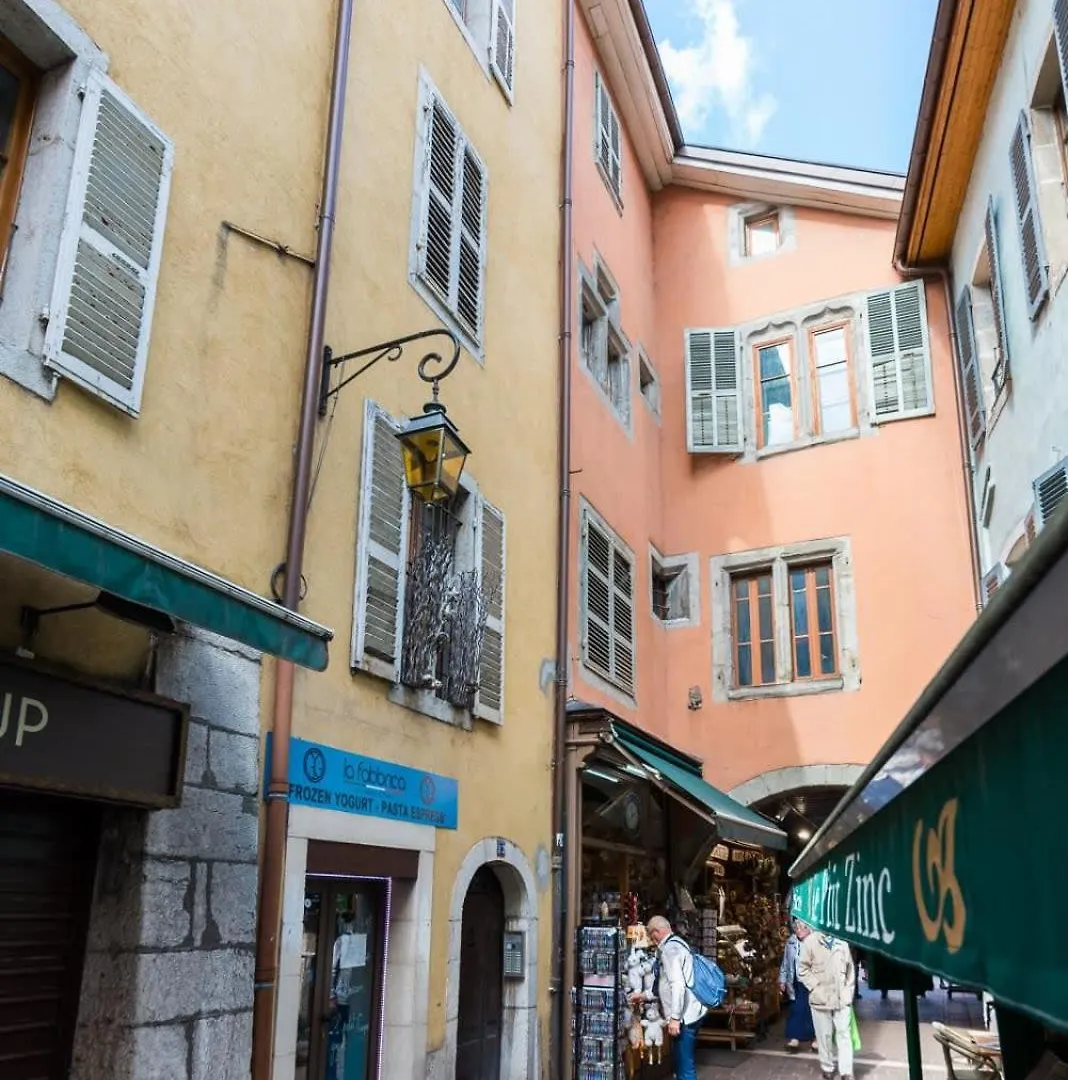 Le Parmelan - appartement pour 2 personnes au cœur de la vieille ville Annecy